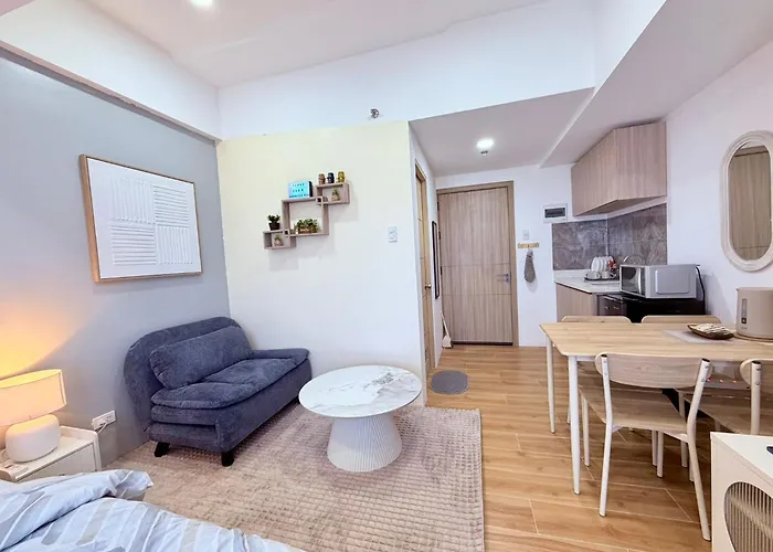 アパートホテル Cozy Family It Park View Prime Location セブ市